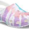 Crocs Classic Tie Dye Graphic Sabots, blanc 2 Crocs Classic Tie Dye Graphic Sabots, blanc -Chaussures loisir & Bottes Soldes crocs classic tie dye graphic clogs fresco multi 1